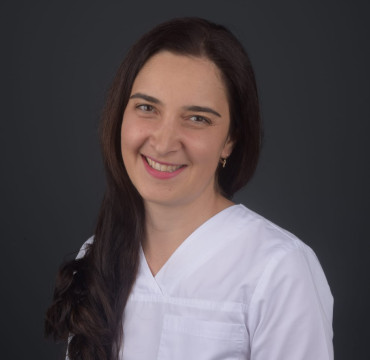 Dr. Anca Ioanaș - Protetică dentară